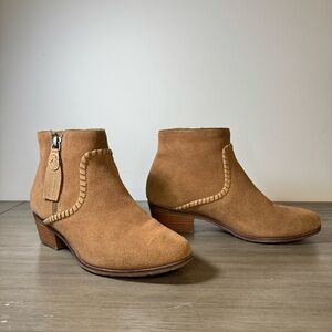 Jack Rogers Women's Dylan Waterproof Suede Booties 6